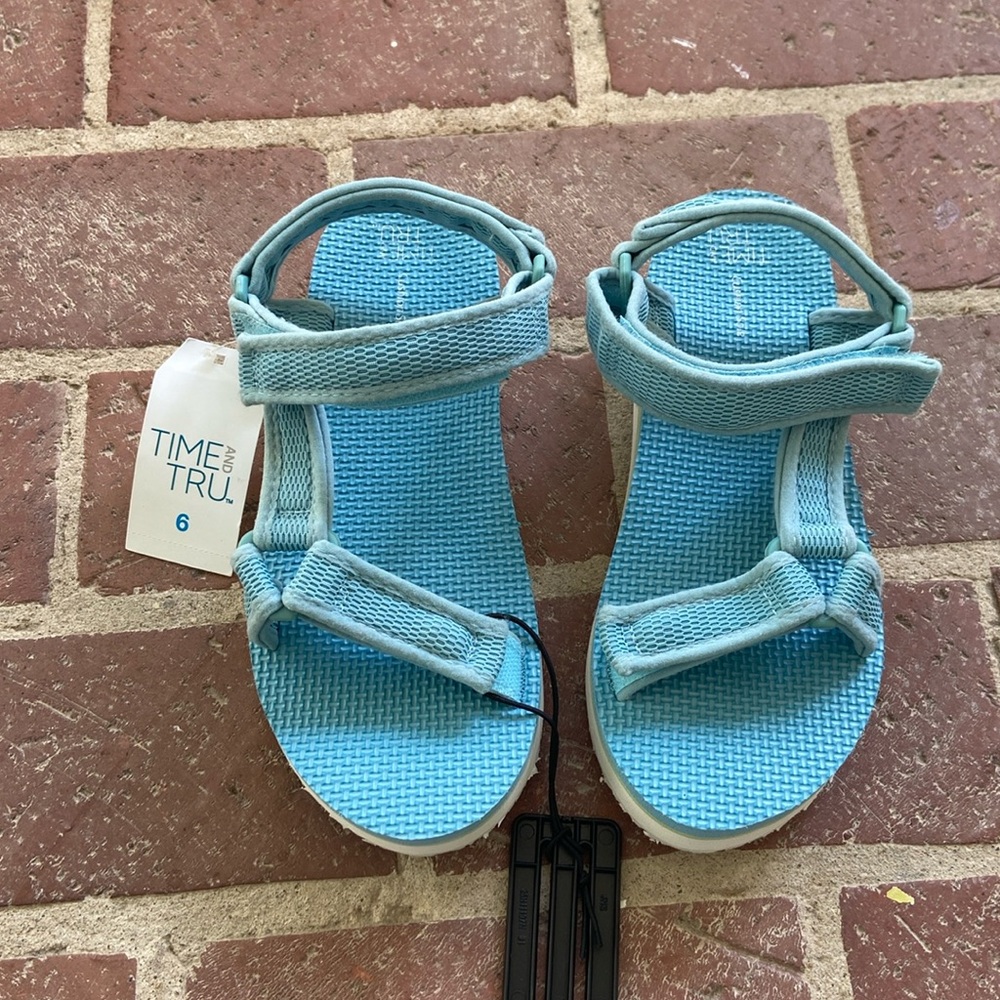 Time And True NWT Platform Nature Sandal